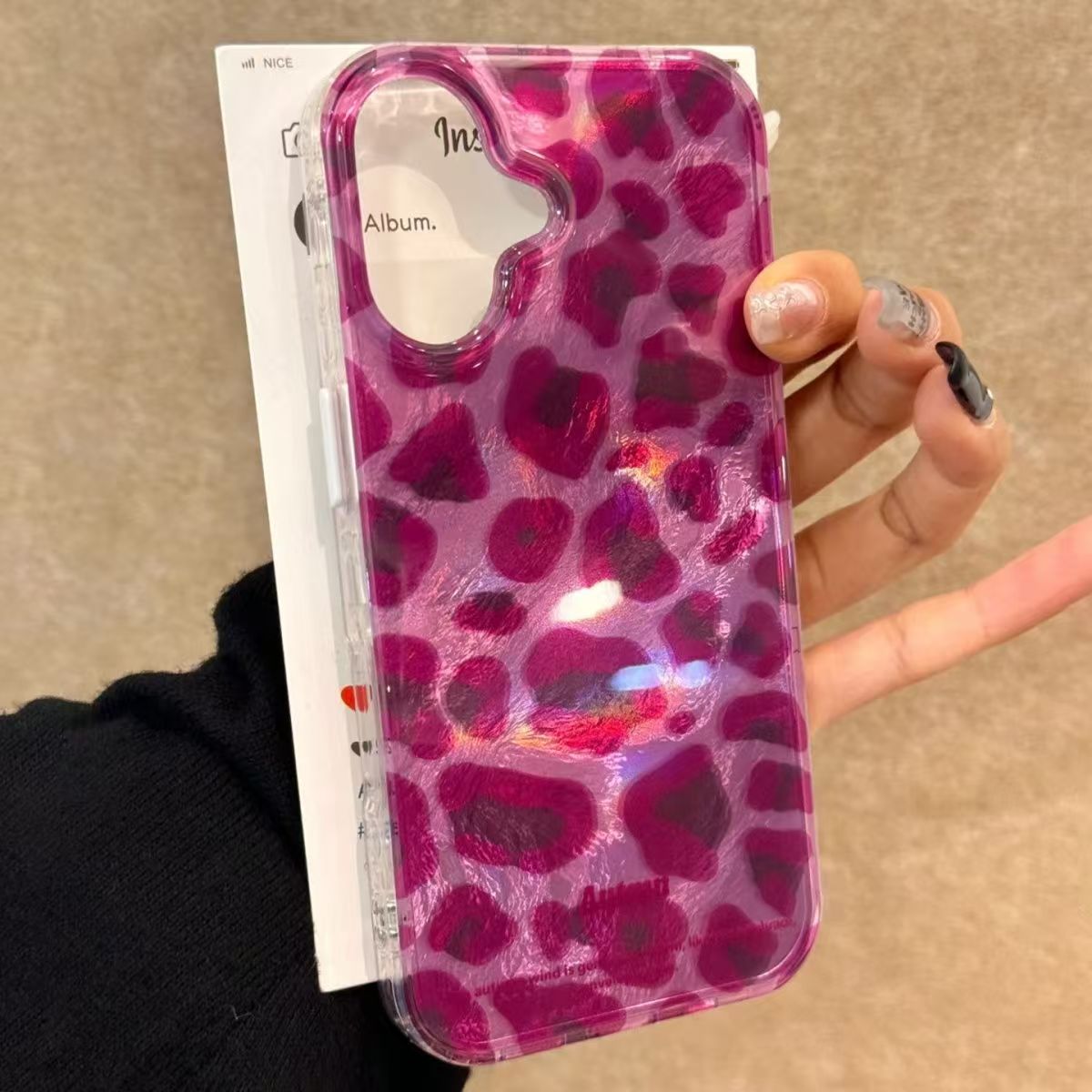 パープルレオパード柄のiPhoneケース iPhone 15 - Phone Cases Purple のレビューと価格