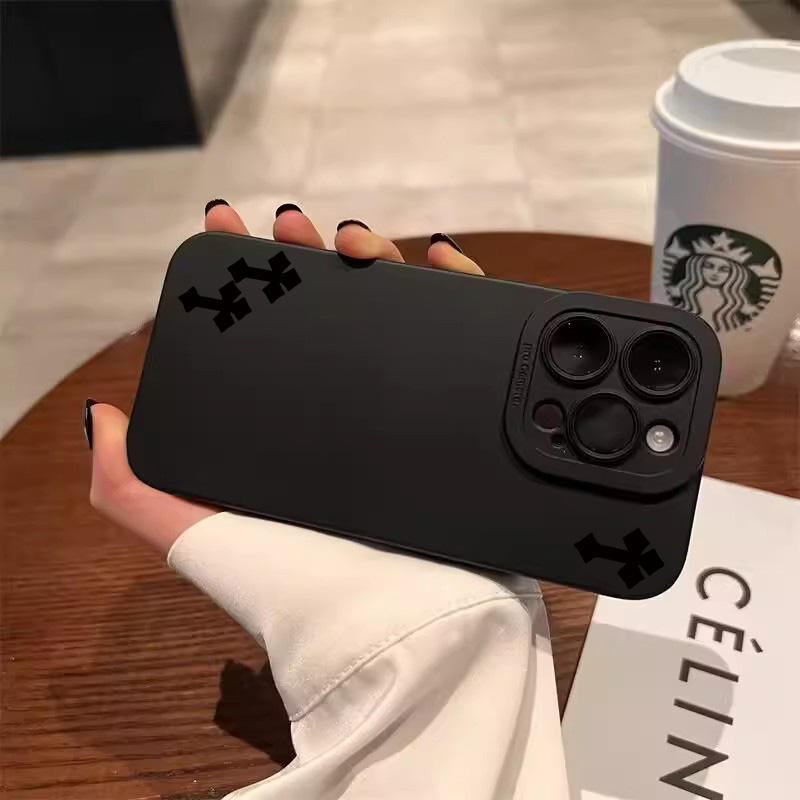 秋の雰囲気のクロス柄iPhoneケース（iPhone 17  - Phone Cases Otterbox のレビューと価格