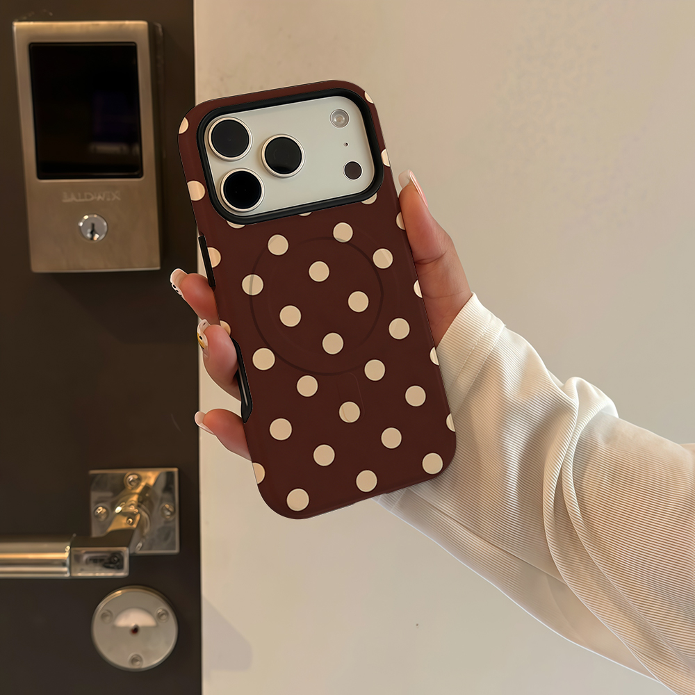 ブラウンベージュの水玉模様の磁気対応iPhoneケース（iP - Phone Cases Brown のレビューと価格